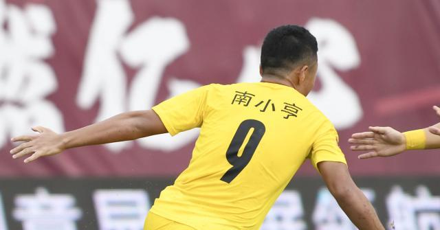 开云真人-【足协杯】伊沃复出首球南小亨救主 河南1比1平四川