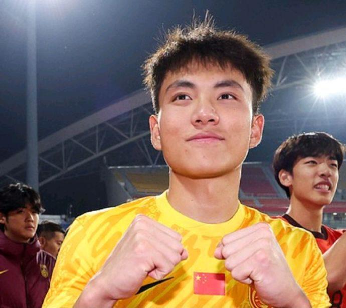 开云直播-自信!李昊西语调侃安东尼奥:你来讲两句?安帅:你守的门采我干嘛