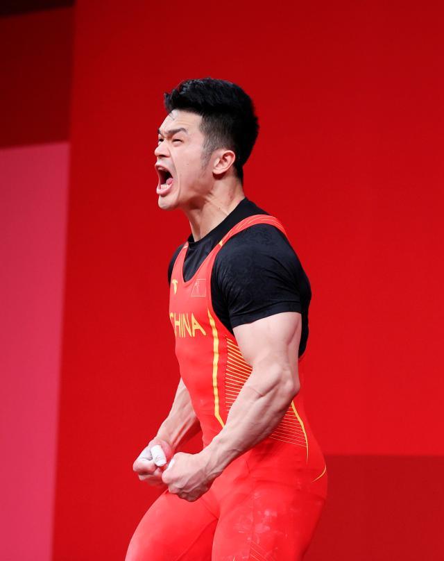 石智勇破世界纪录夺冠：无论哪个级别我都是王者！