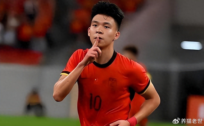 开云APP下载-同样是获得单刀球！为何杜月徵能直接冷静破门，王钰栋却错失良机|浙江队|重庆铜梁龙|重庆|韦世豪|中国男足_新浪体育_新浪新闻